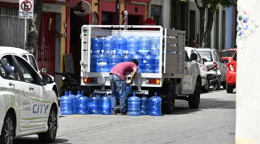 Negocio en auge y la guerra por el agua en Oaxaca