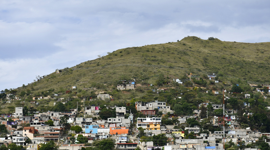 Invasión de terrenos desborda mancha urbana en Oaxaca