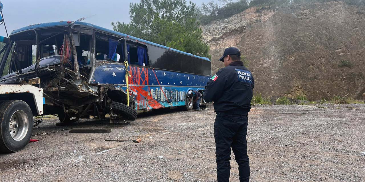 Chocan Pipa Y Autob S En Nochixtl N El Imparcial De Oaxaca