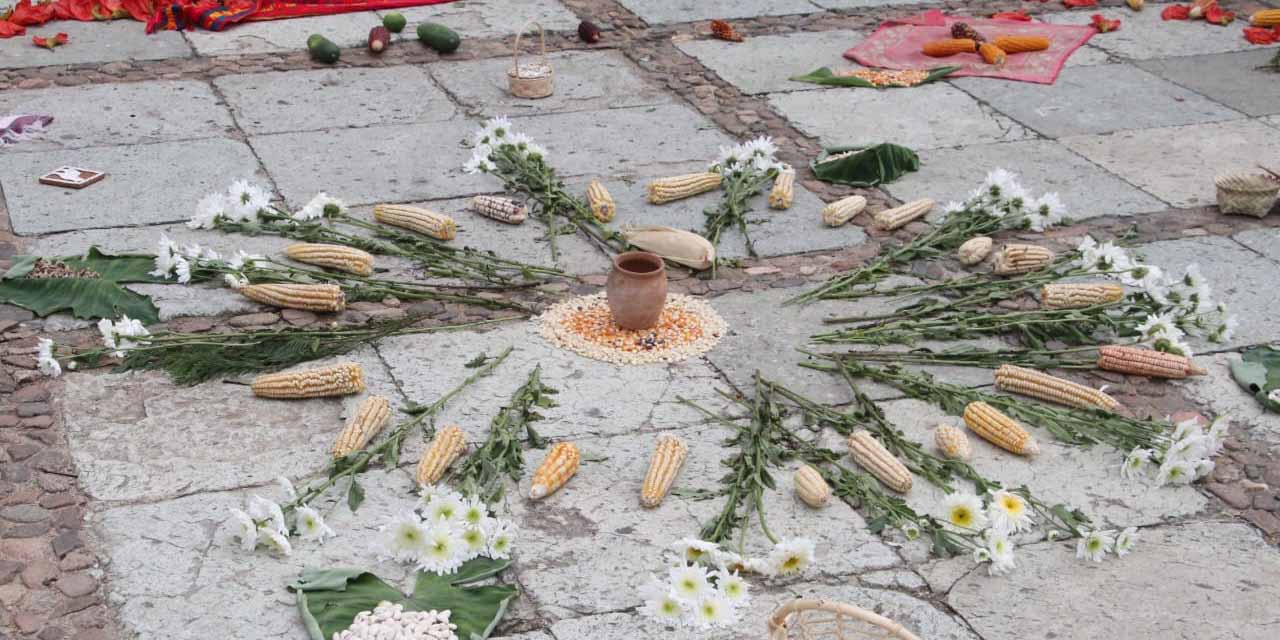 Celebran con danza ritual y conferencia el Día Nacional del Maíz El