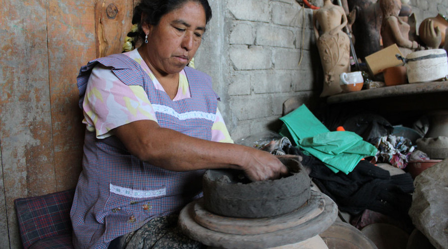 Nacer y vivir del barro | El Imparcial de Oaxaca