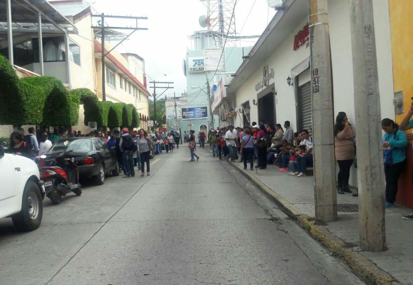 Siguen protestas de S-22 en la Mixteca