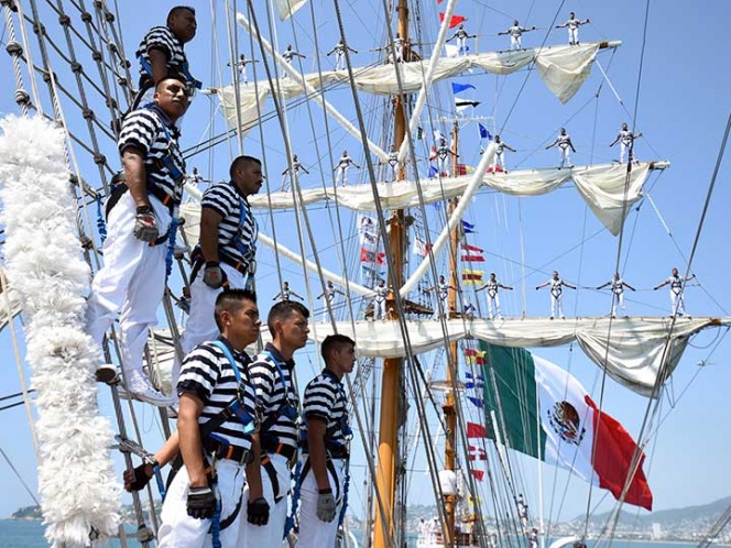 Suspenden búsqueda de la cadete que cayó del buque Cuauhtémoc | El Imparcial de Oaxaca Suspenden búsqueda de la cadete que cayó del buque Cuauhtémoc | El Imparcial de Oaxaca