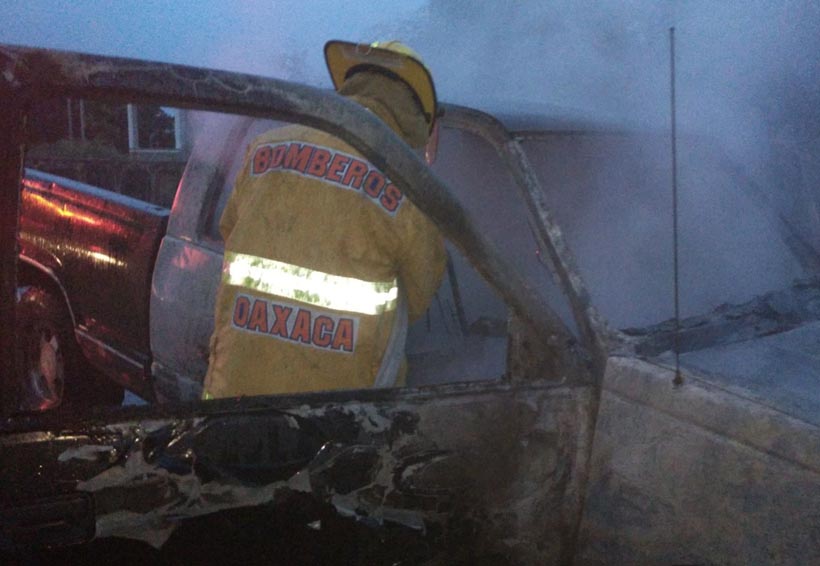 En el Istmo queman camioneta con boletas