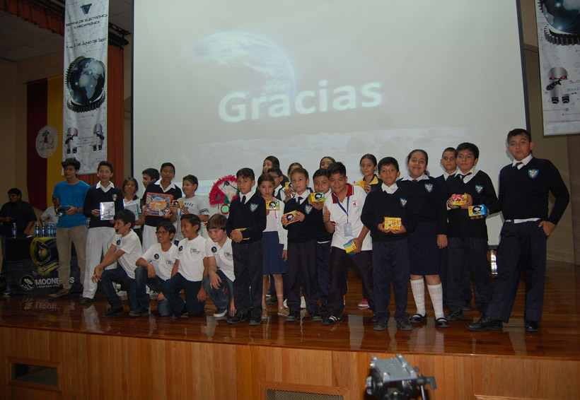 Oaxaqueños, finalistas en concurso internacional de robótica