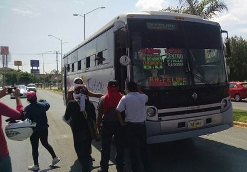 Amaga pulpo camionero con elevar tarifa a 10 pesos en Oaxaca | El Imparcial de Oaxaca