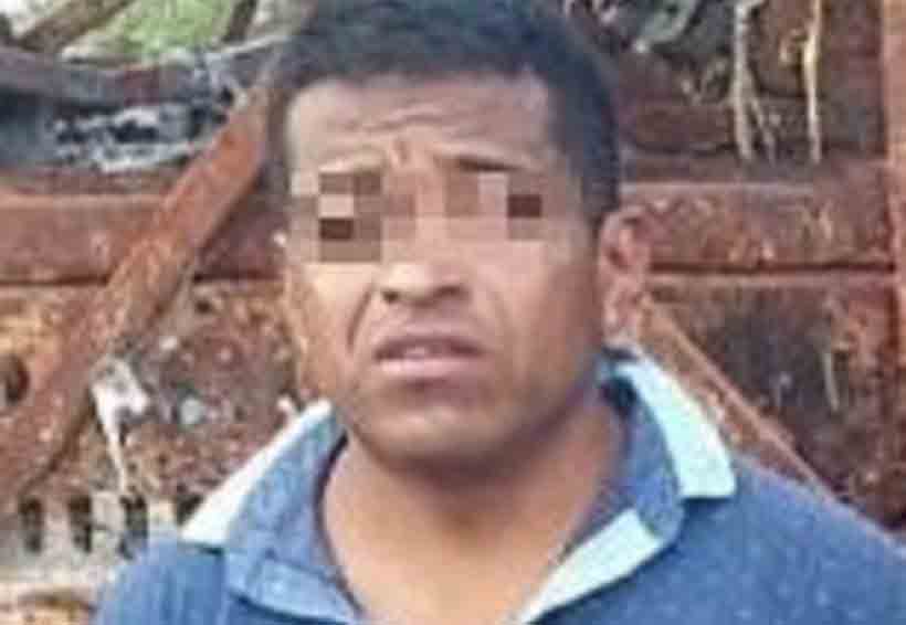 Sorprenden maestros a presuntos  ladrones de cobre en Nochixtlán