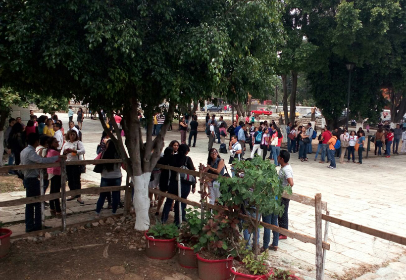 Falsa alarma de bomba en juzgados de Oaxaca moviliza a uniformados