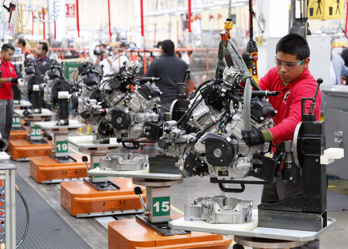 Disminuye 0.3 % la Producción Industrial en abril: Inegi | El Imparcial de Oaxaca