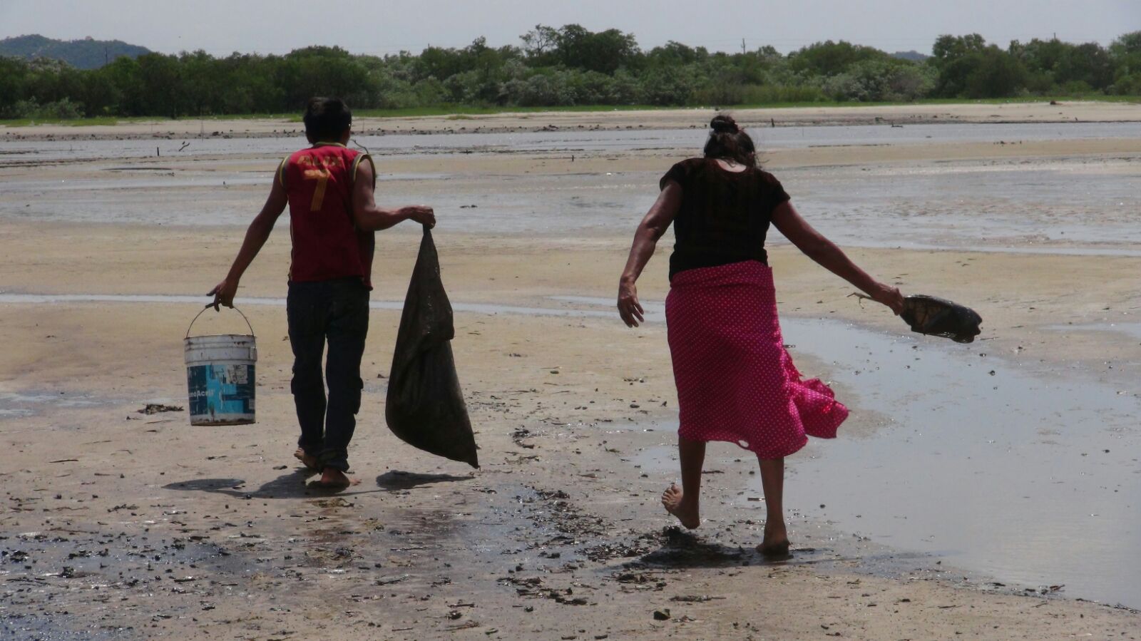 Severos daños en Boca del Río  y La Ventosa por derrame en Salina Cruz | El Imparcial de Oaxaca