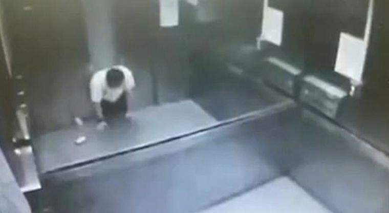 Video: Hombre muere partido en dos por elevador | El Imparcial de Oaxaca