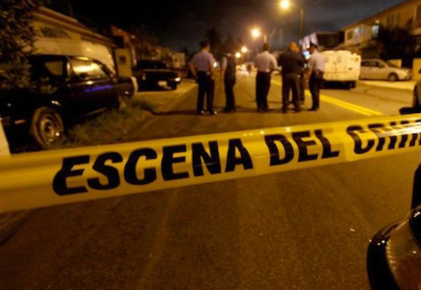 Carro “fantasma” arrolla a policías | El Imparcial de Oaxaca