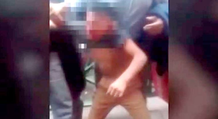 Video: Intentan linchar a niño de 13 años por robar celular | El Imparcial de Oaxaca