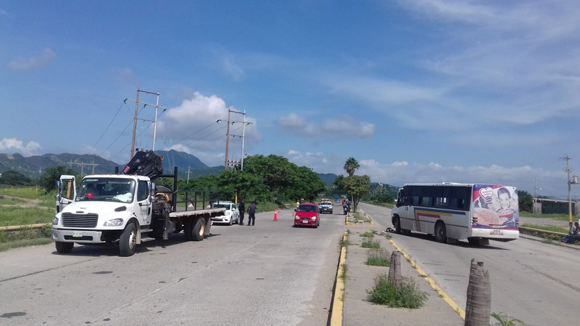 Choca una grúa de Pemex con camión en Salina Cruz | El Imparcial de Oaxaca