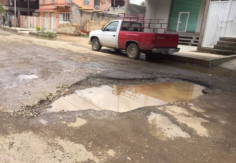 Abandona municipios y CAO vialidades en Oaxaca