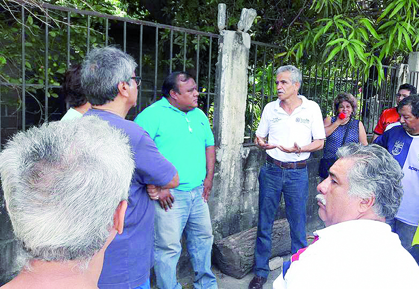 Conflicto entre vecinos por pésima obra de drenaje en el Istmo | El Imparcial de Oaxaca Conflicto entre vecinos por pésima obra de drenaje en el Istmo | El Imparcial de Oaxaca