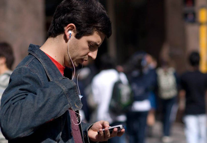 Ya podrás escuchar radio FM con tu celular sin usar datos o wifi | El Imparcial de Oaxaca