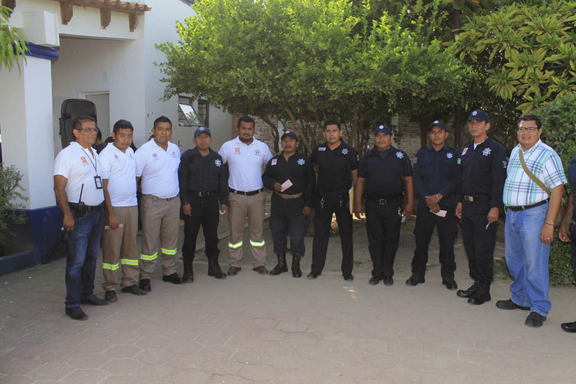 Capacitarán a bomberos en Tehuantepec