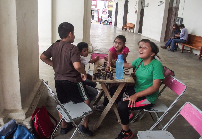 Fomentan el deporte ciencia en Tehuantepec
