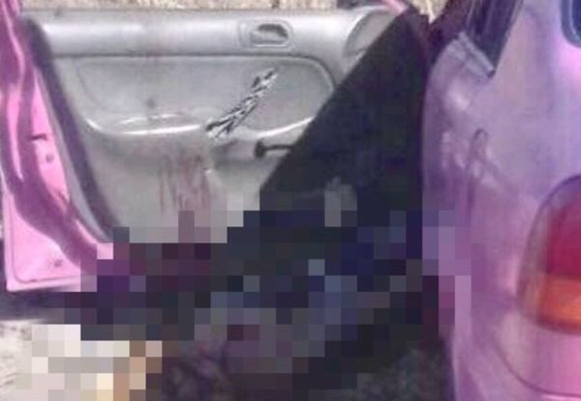 Un Sedán rosa bañado en sangre mientras dos niños lloran | El Imparcial de Oaxaca