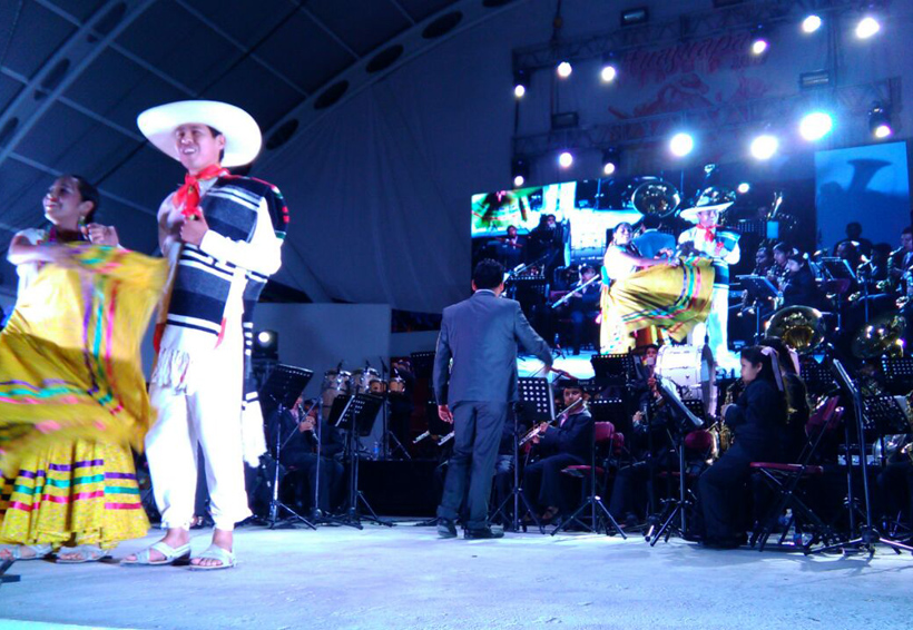 En Huajuapan se presentó la Banda Filarmónica José López Alavez