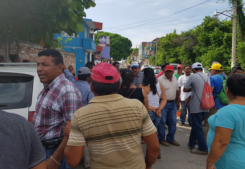 Piden la salida del administrador  del agua potable en Ciudad Ixtepec, Oaxaca