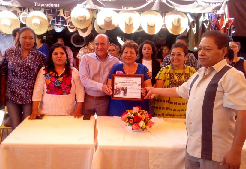 Celebran en la Mixteca 54 años del Mercado Porfirio Díaz