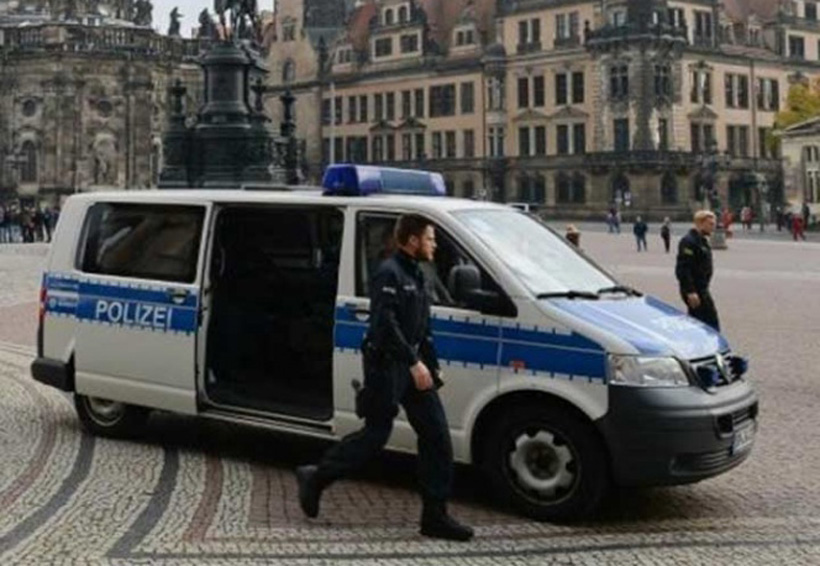 Turista estadunidense hace saludo nazi en Alemania; recibe puñetazo | El Imparcial de Oaxaca Turista estadunidense hace saludo nazi en Alemania; recibe puñetazo | El Imparcial de Oaxaca