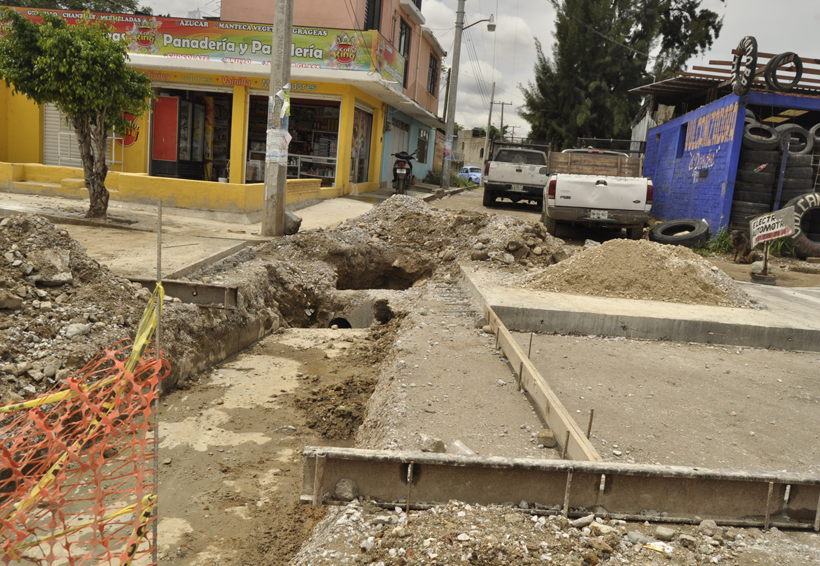 Buscan solución  a problemas por construcción del Centro de Convenciones de Oaxaca
