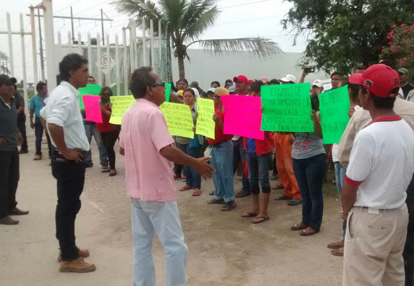 Demandan empleo temporal habitantes de Salina Cruz, Oaxaca | El Imparcial de Oaxaca