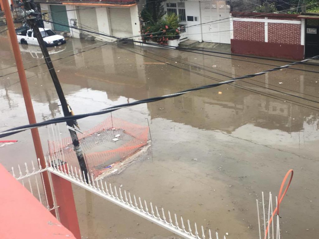 Vecinos de Santa Lucía reportan deficiente sistema de drenaje en Oaxaca | El Imparcial de Oaxaca
