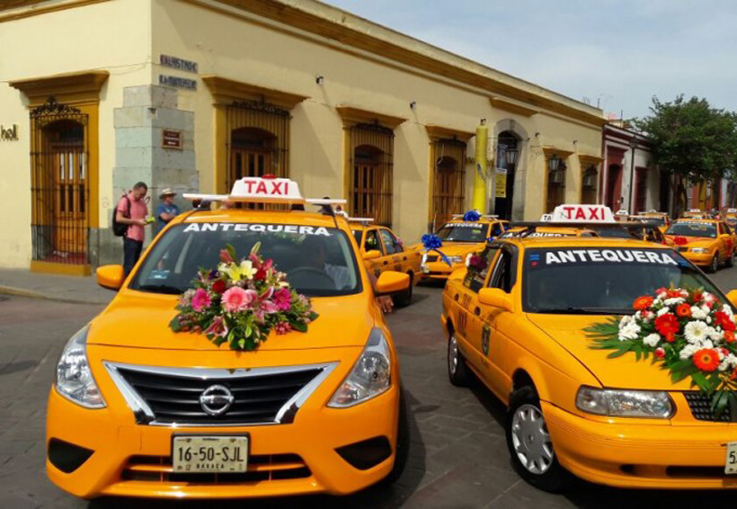 Taxistas de Oaxaca celebran misa de Acción de Gracias