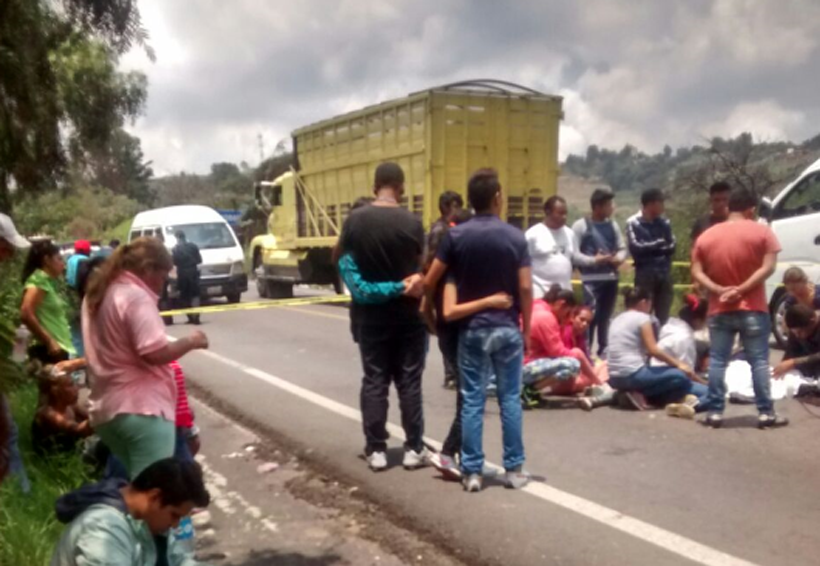 Cadáver de atropellado permanece 4 horas en carretera | El Imparcial de Oaxaca