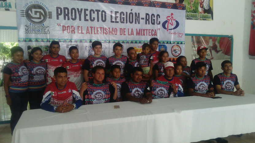 Atletismo une a deportistas  oaxaqueños y poblanos | El Imparcial de Oaxaca