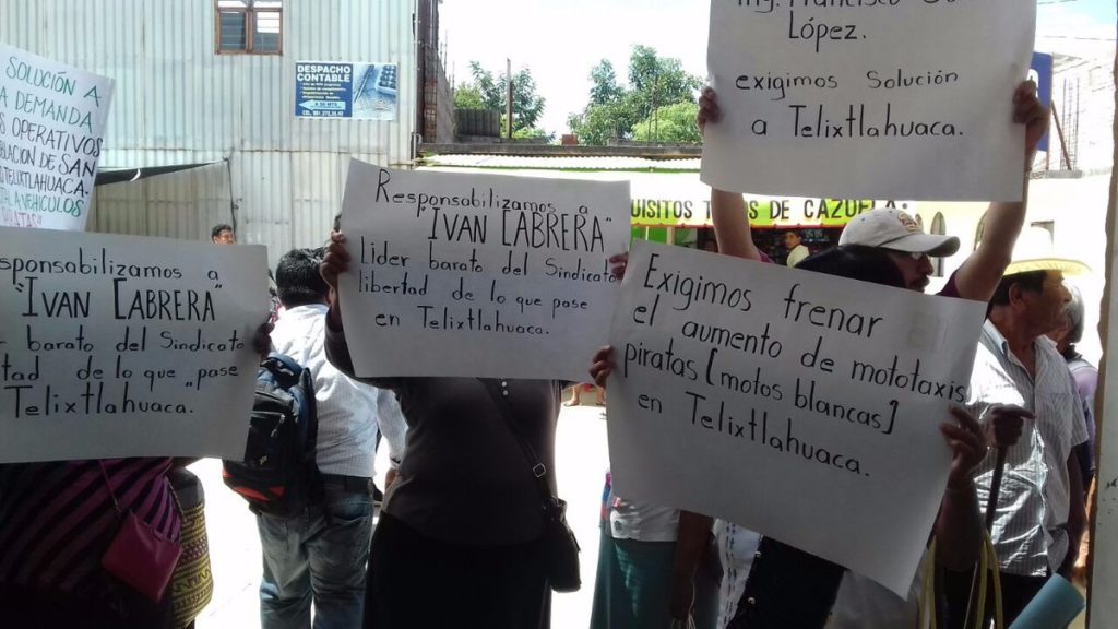 Habitantes de Telixtlahuaca bloquean oficinas de Sevitra | El Imparcial de Oaxaca