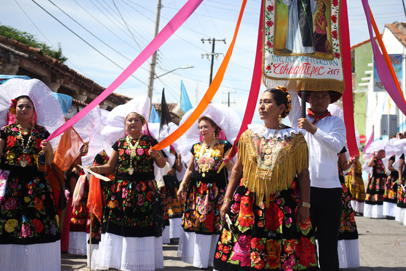 Realizan en Tehuantepec  el recorrido de estandartes | El Imparcial de Oaxaca