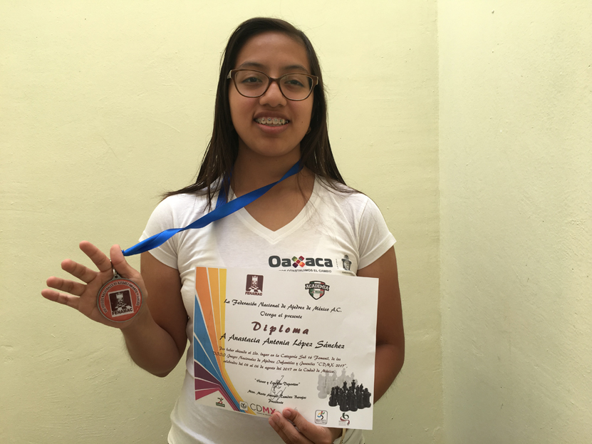 Anastacia se sube al podio | El Imparcial de Oaxaca