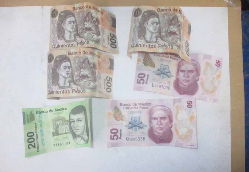 Detienen a dos en Plaza Parque, en Oaxaca por pagar con dinero falso
