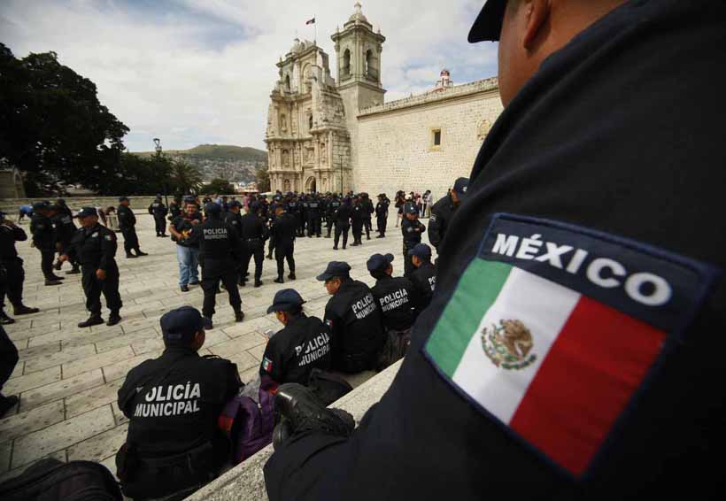 Policías municipales de Oaxaca violentan derechos | El Imparcial de Oaxaca
