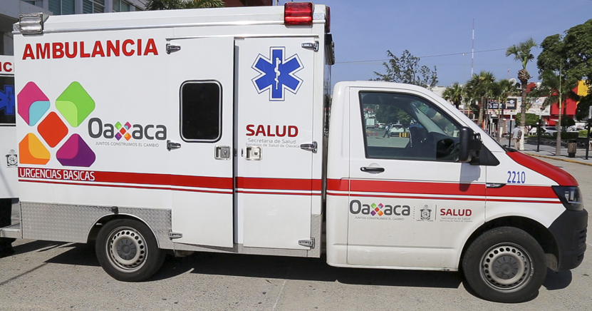 Gobierno del estado entrega  ambulancia a DIF municipal de Salina Cruz | El Imparcial de Oaxaca