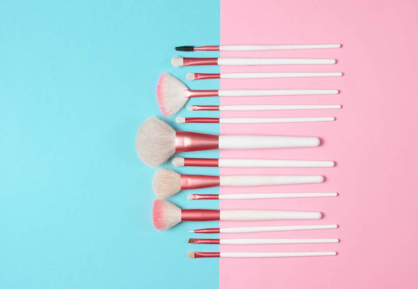 Cómo lavar tus brochas de maquillaje