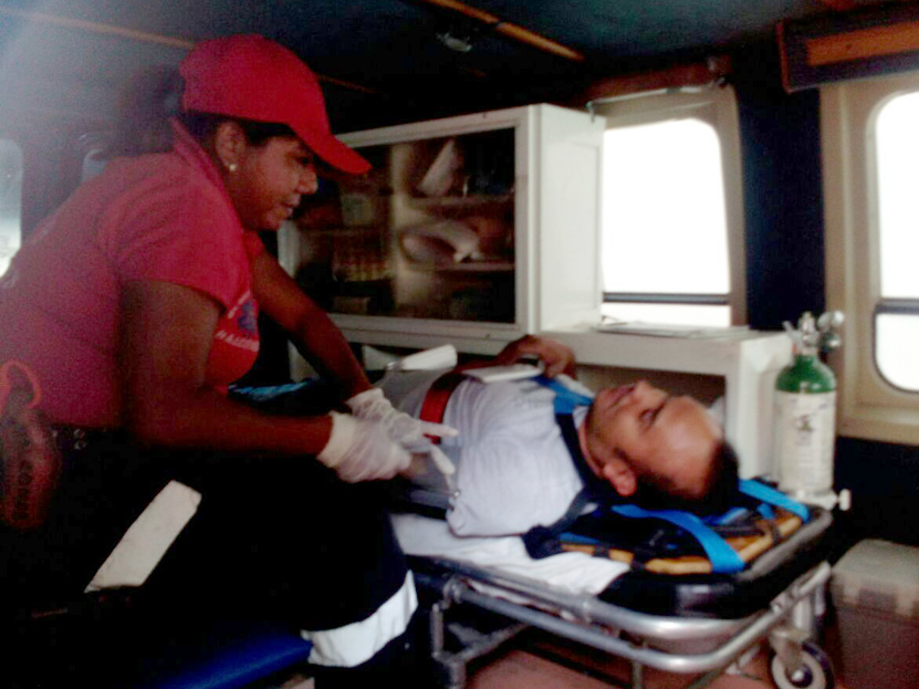 Cae de más de cuatro metros de altura en la colonia Reforma | El Imparcial de Oaxaca Cae de más de cuatro metros de altura en la colonia Reforma | El Imparcial de Oaxaca