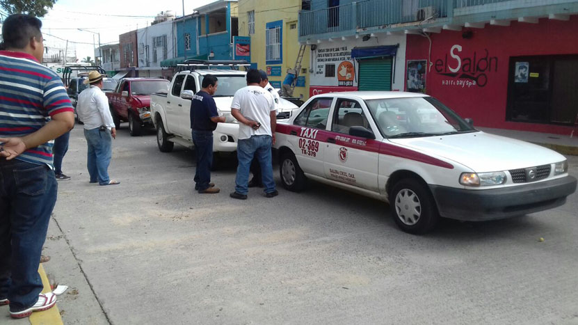 Carambola a causa del exceso de velocidad en Salina Cruz, Oaxaca | El Imparcial de Oaxaca