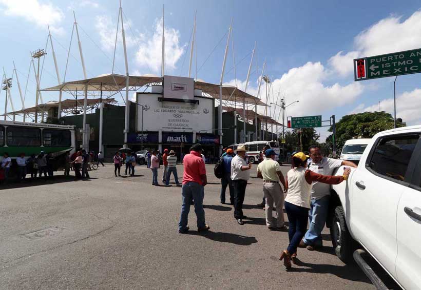 Siguen las protestas de la Sección 22 en la capital por  escuelas y plazas | El Imparcial de Oaxaca