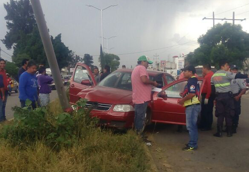 Se registran dos percances carreteros en carretera a Etla, Oaxaca | El Imparcial de Oaxaca
