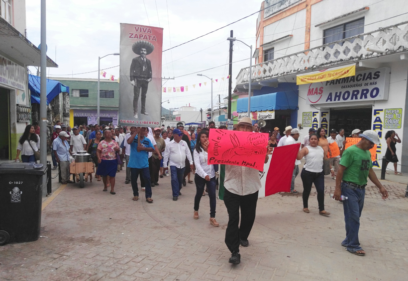 Comuneros de Pochutla piden elección de Usos y Costumbres | El Imparcial de Oaxaca