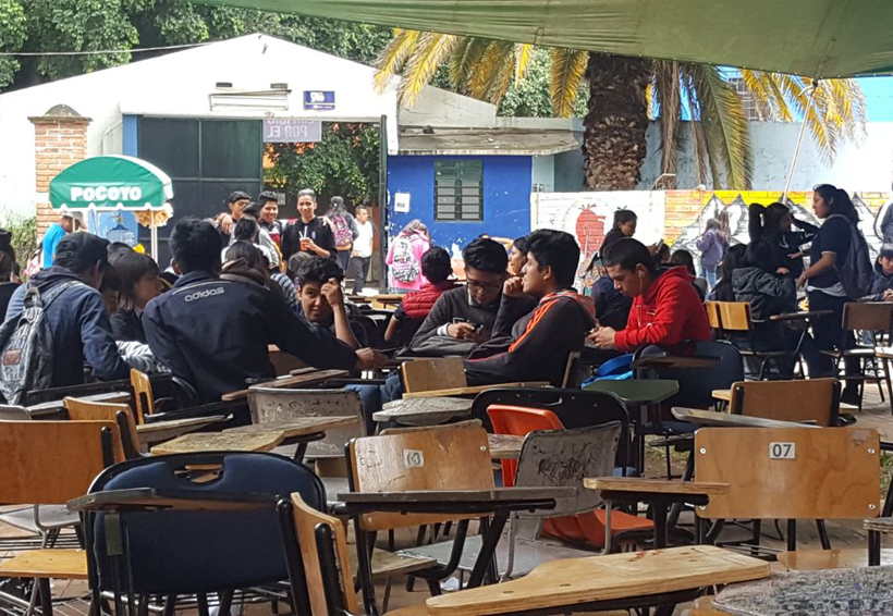 En Oaxaca, mil estudiantes en el patio de la prepa 1 | El Imparcial de Oaxaca