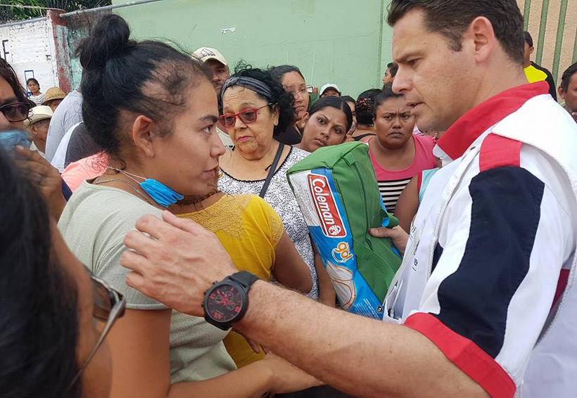 Coadyuva Imjuve a atender necesidades de los damnificados tras sismo