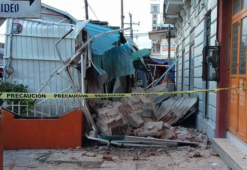 90% de las escuelas en  Salina Cruz, con daños
