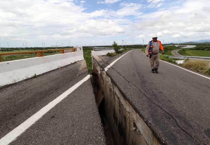 Katia y sismo dejan daños en 88 tramos carreteros en Oaxaca | El Imparcial de Oaxaca